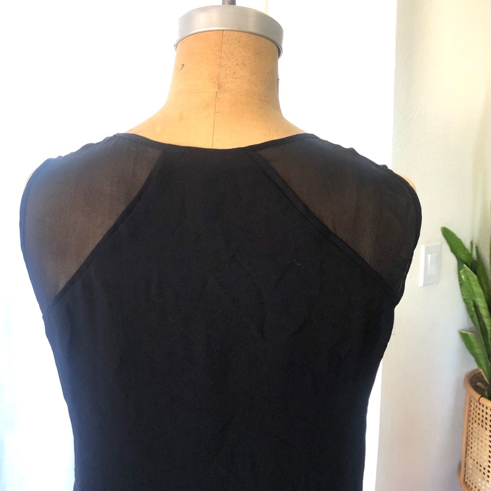 BCBG MaxAzria - Picture 5 of 8